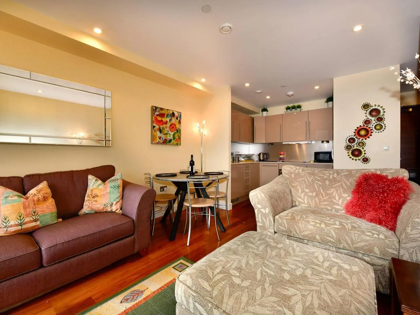 Pass The Keys Perfectly Located Apartment Cardiff 0*,  United Kingdom