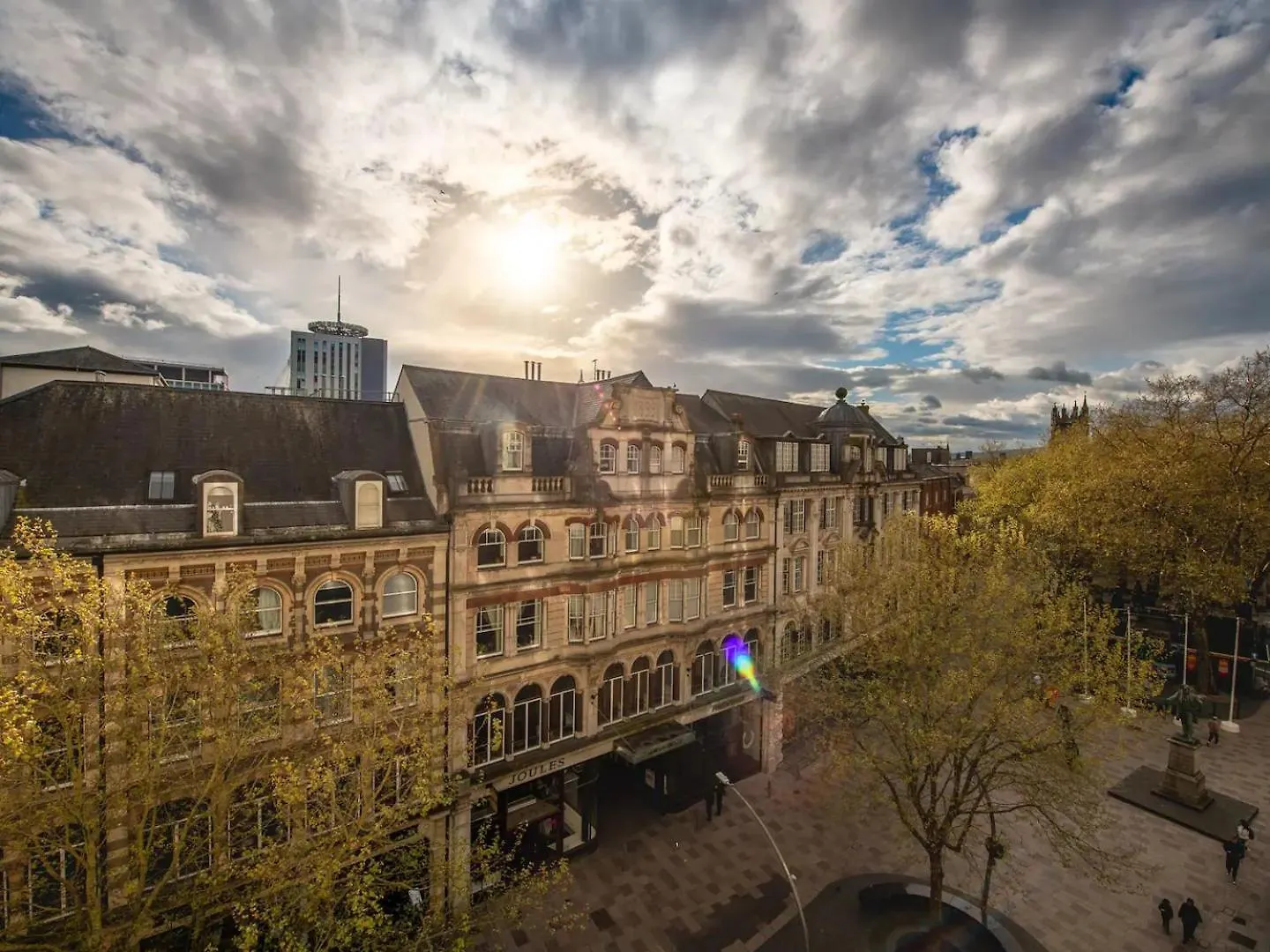 Pass The Keys Perfectly Located Apartment Cardiff